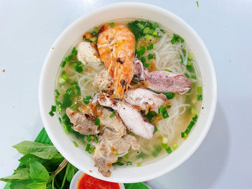 Hủ tiếu mực